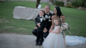 One big happy wedding family! | www.EvermooreFilms.com